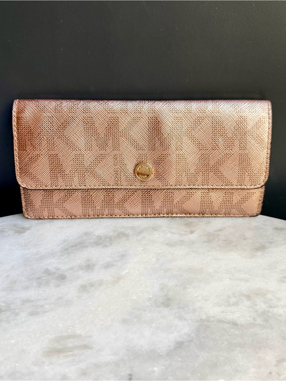 Michael Kors Gold-Tone Snap
Signature Logo Long Wallet -
Shimmer Rose Gold